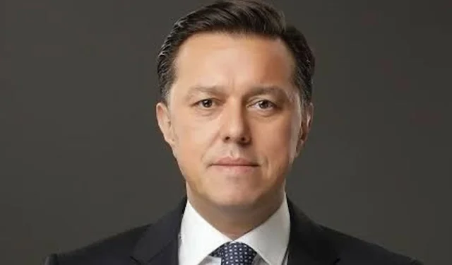 Nebi Hatipoğlu: Kamu Hassasiyeti Tiyatrosunu İbretle İzliyorum