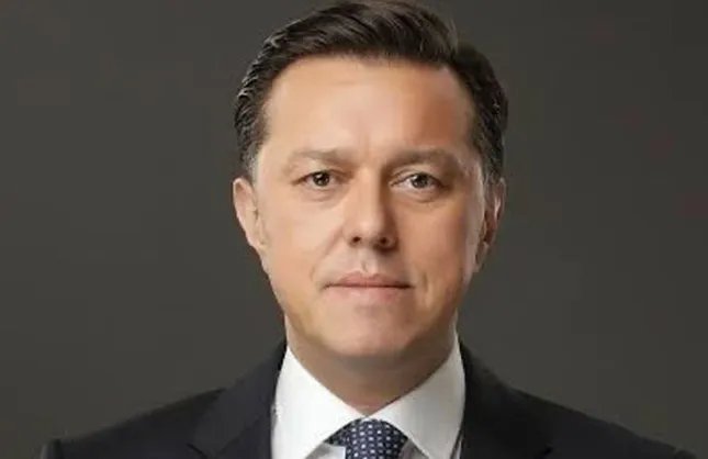 Nebi Hatipoğlu: Kamu Hassasiyeti Tiyatrosunu İbretle İzliyorum