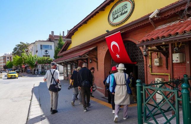 Büyükşehirden şehir hafızasına yolculuk