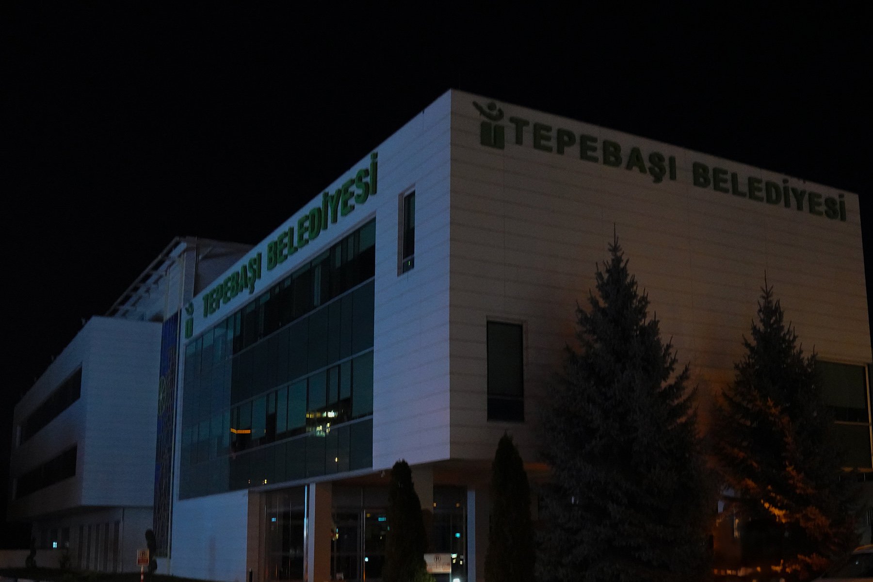 Tepebaşı Belediyesi ışıkları kapattı