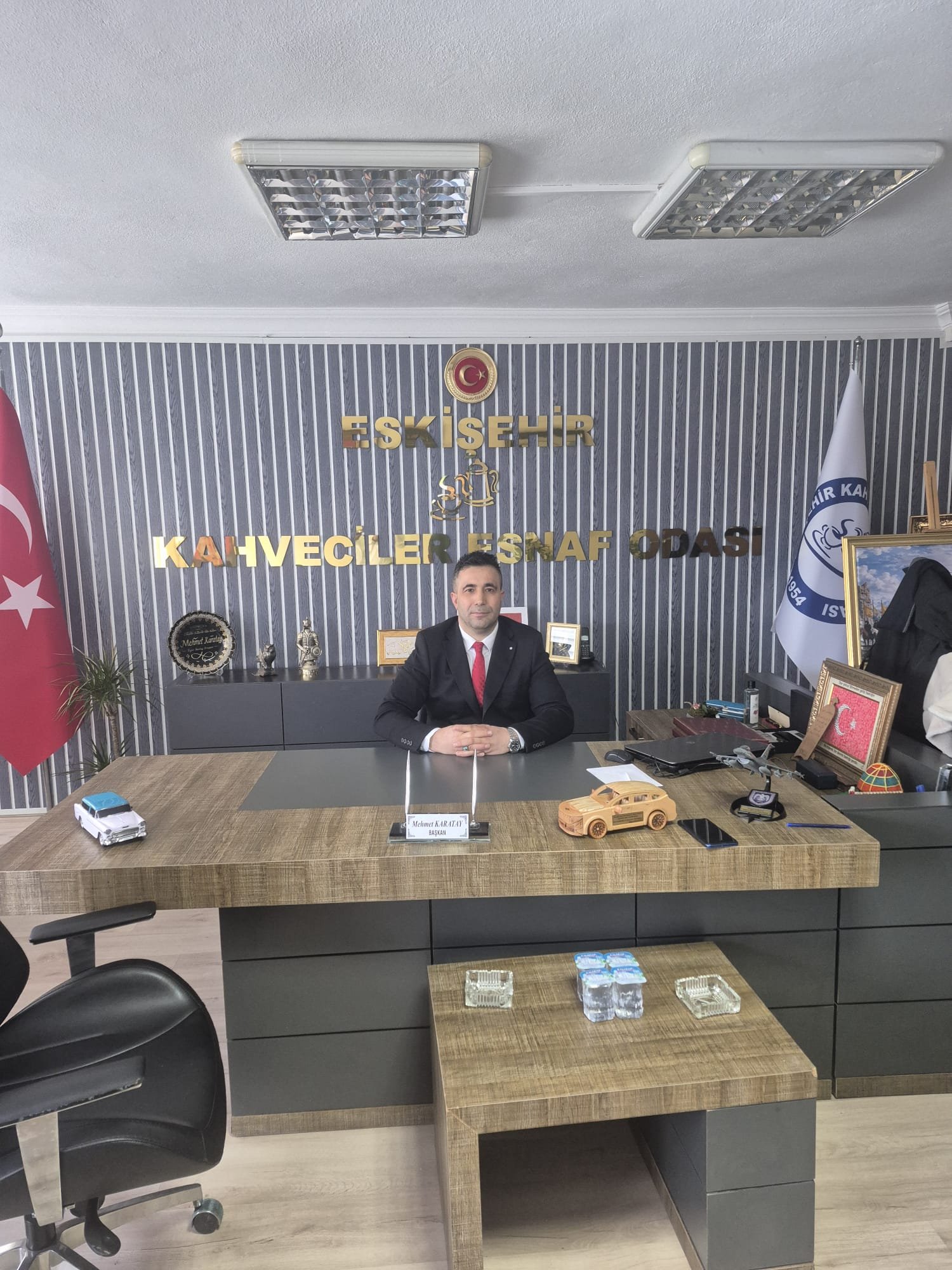 Karatay:''Bir kahvehane kapanırsa bir  mahalle susar''