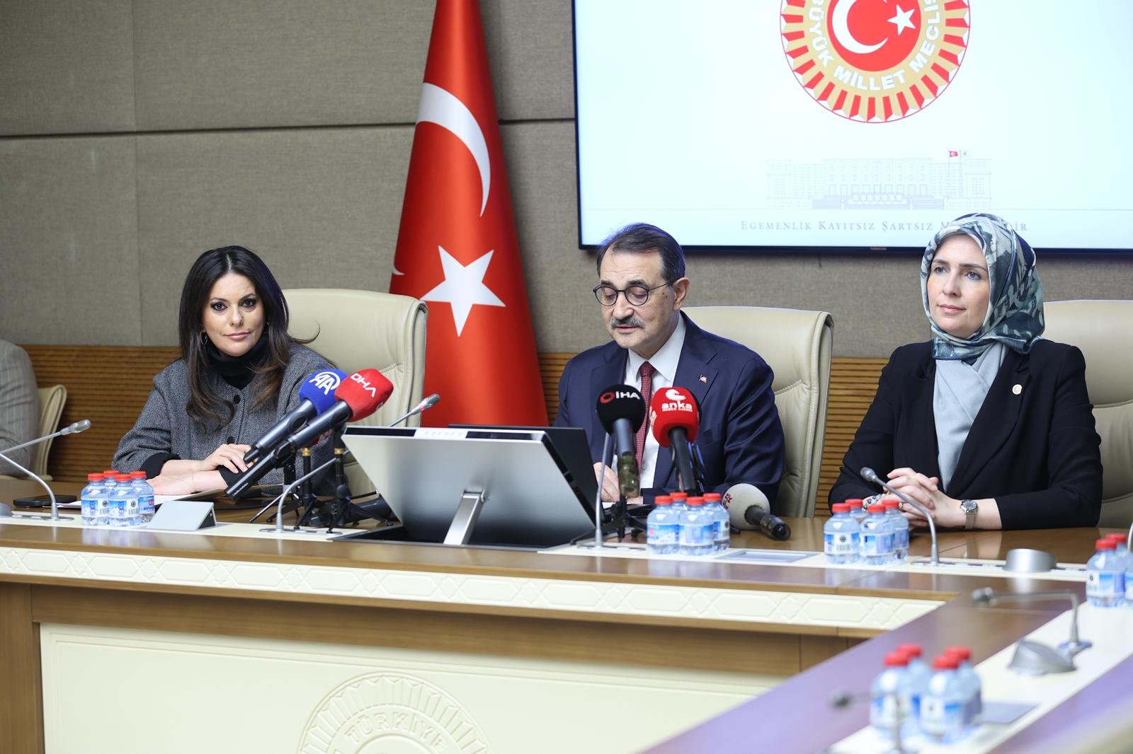 TBMM Yapay Zekâ Komisyonu Raporunu Tamamladı: İşte detaylar...